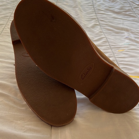 Handsome Mens Brown Clarks Bushacre Chukka Boots - size 11 - like new! - Picture 3 of 3